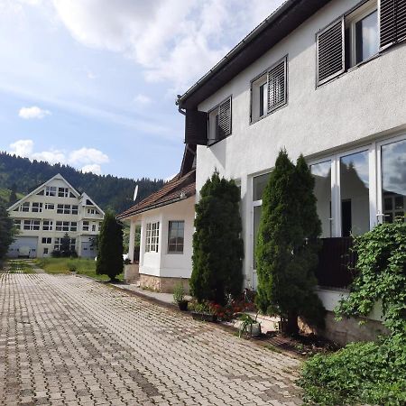 Antal Kulcsosház Gyimesfelsőlok Hotel Kültér fotó