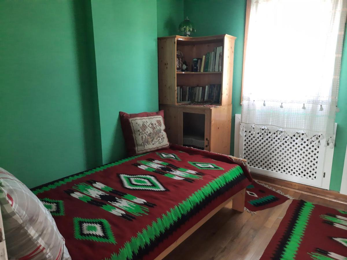 Antal Kulcsosház Gyimesfelsőlok Hotel Kültér fotó