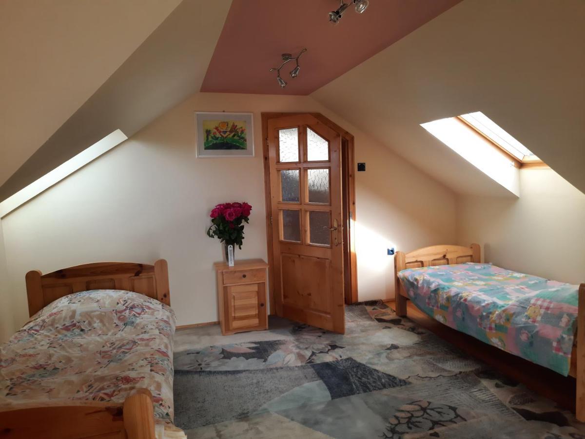 Antal Kulcsosház Gyimesfelsőlok Hotel Kültér fotó