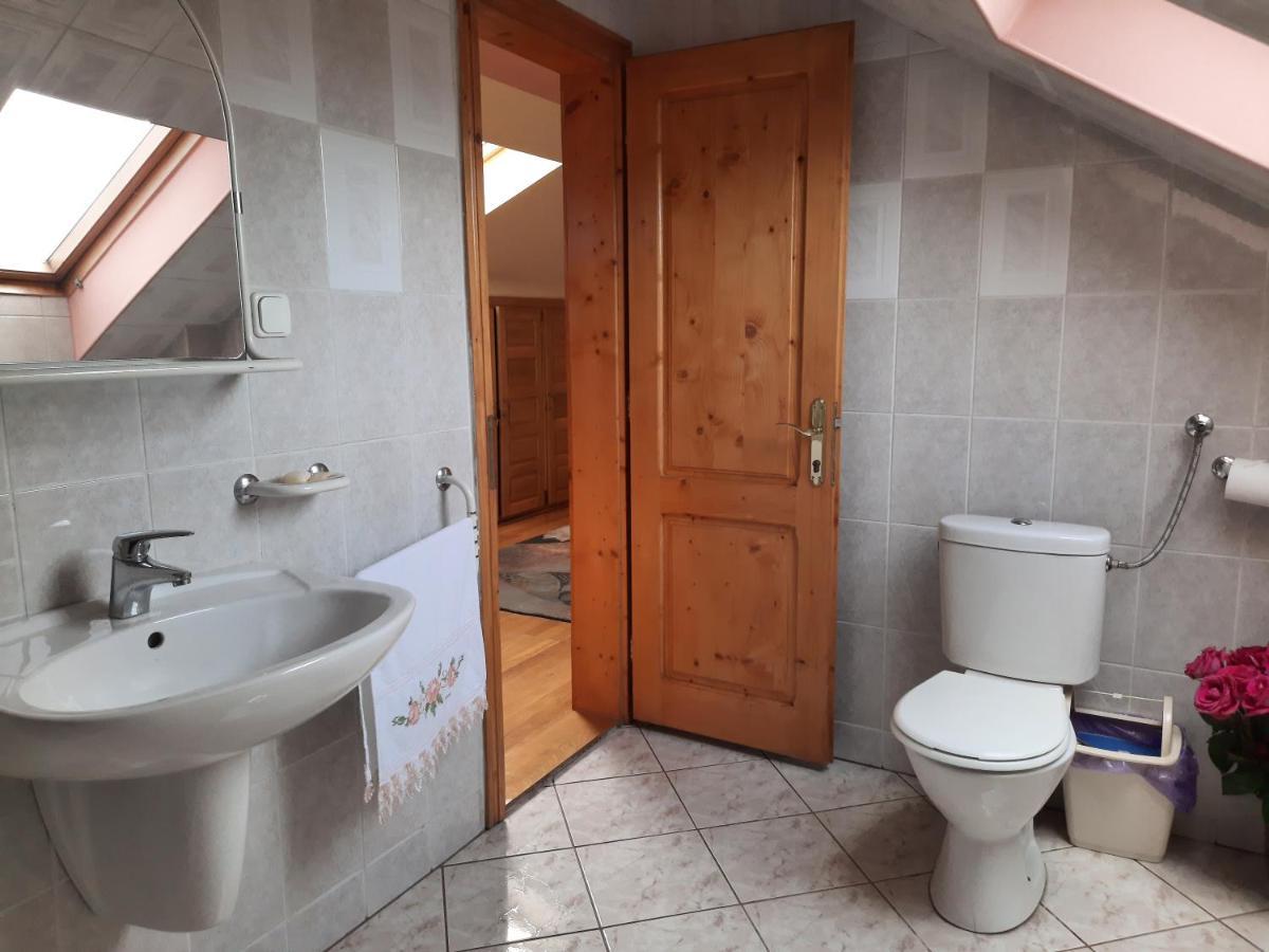 Antal Kulcsosház Gyimesfelsőlok Hotel Kültér fotó