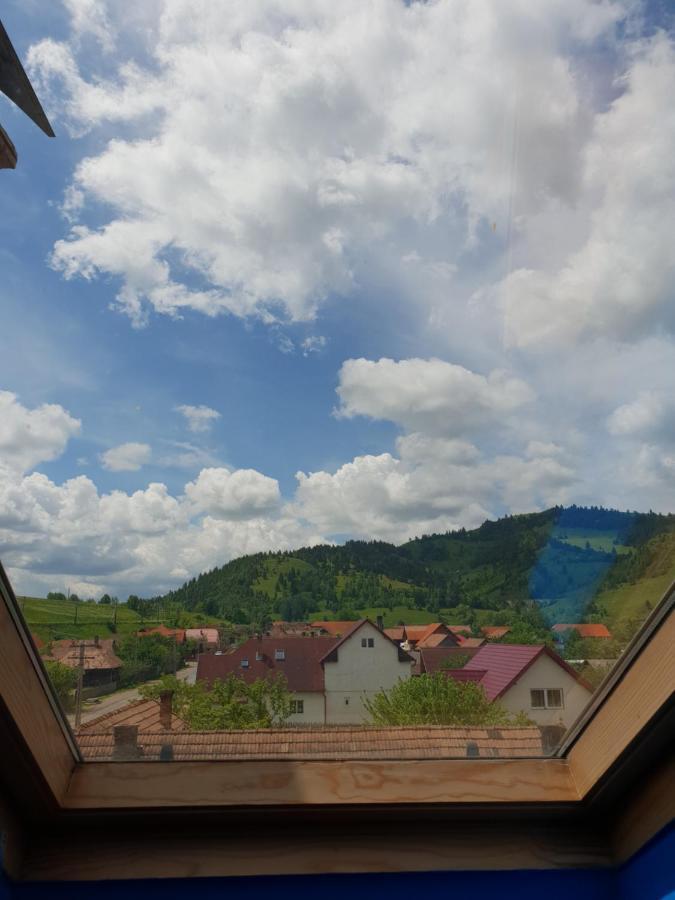 Antal Kulcsosház Gyimesfelsőlok Hotel Kültér fotó