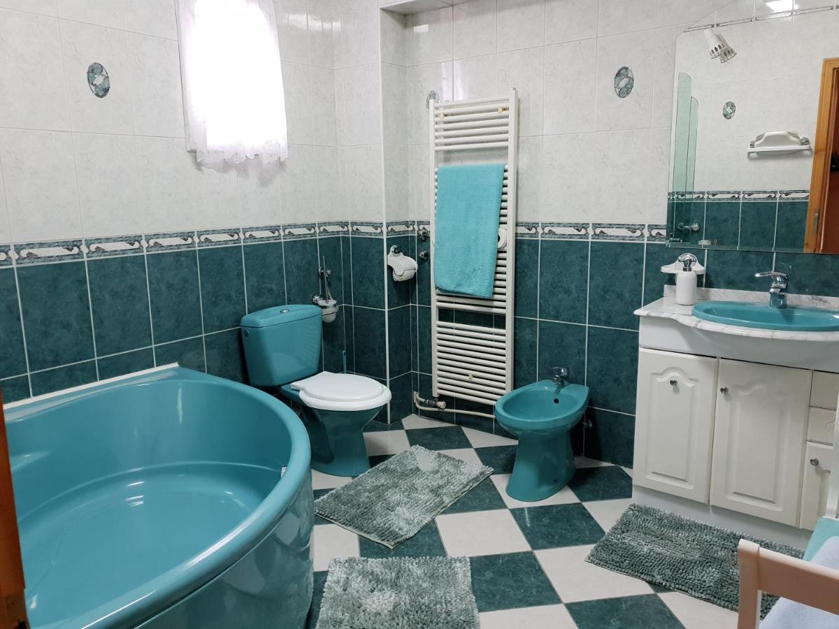 Antal Kulcsosház Gyimesfelsőlok Hotel Kültér fotó