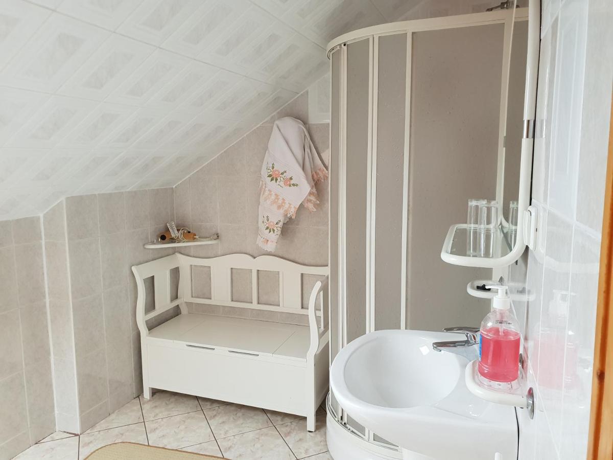 Antal Kulcsosház Gyimesfelsőlok Hotel Kültér fotó