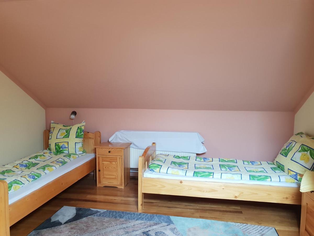 Antal Kulcsosház Gyimesfelsőlok Hotel Kültér fotó